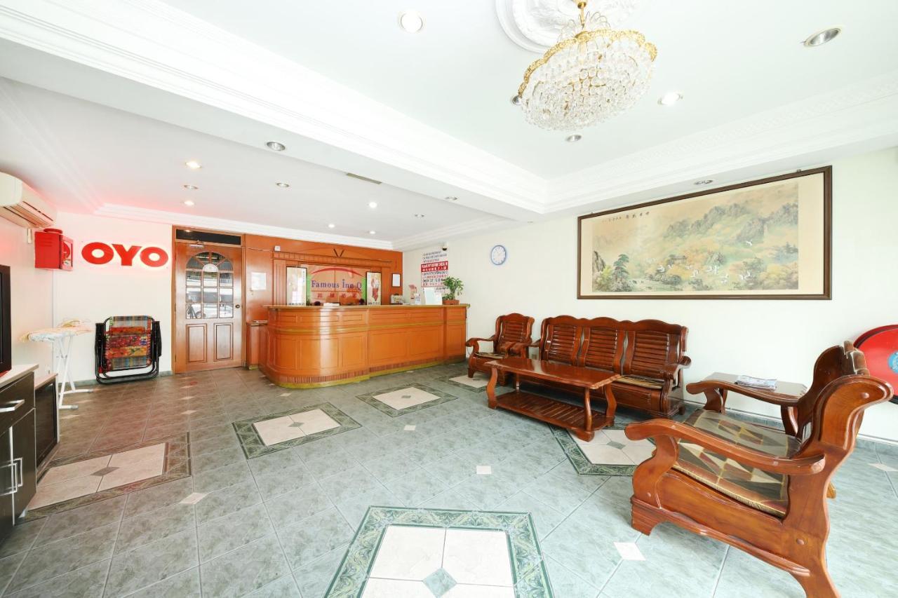 Oyo 764 Hotel Famous Inn Malacca Екстер'єр фото