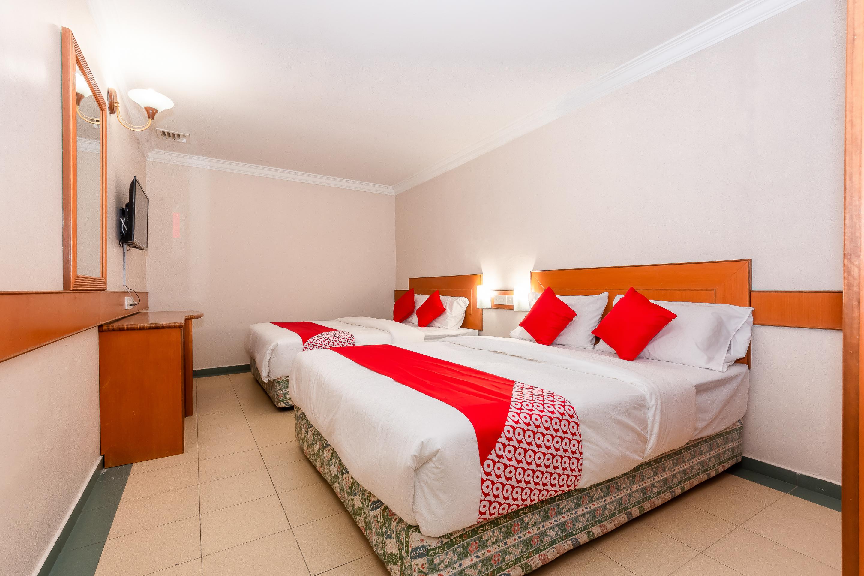 Oyo 764 Hotel Famous Inn Malacca Екстер'єр фото