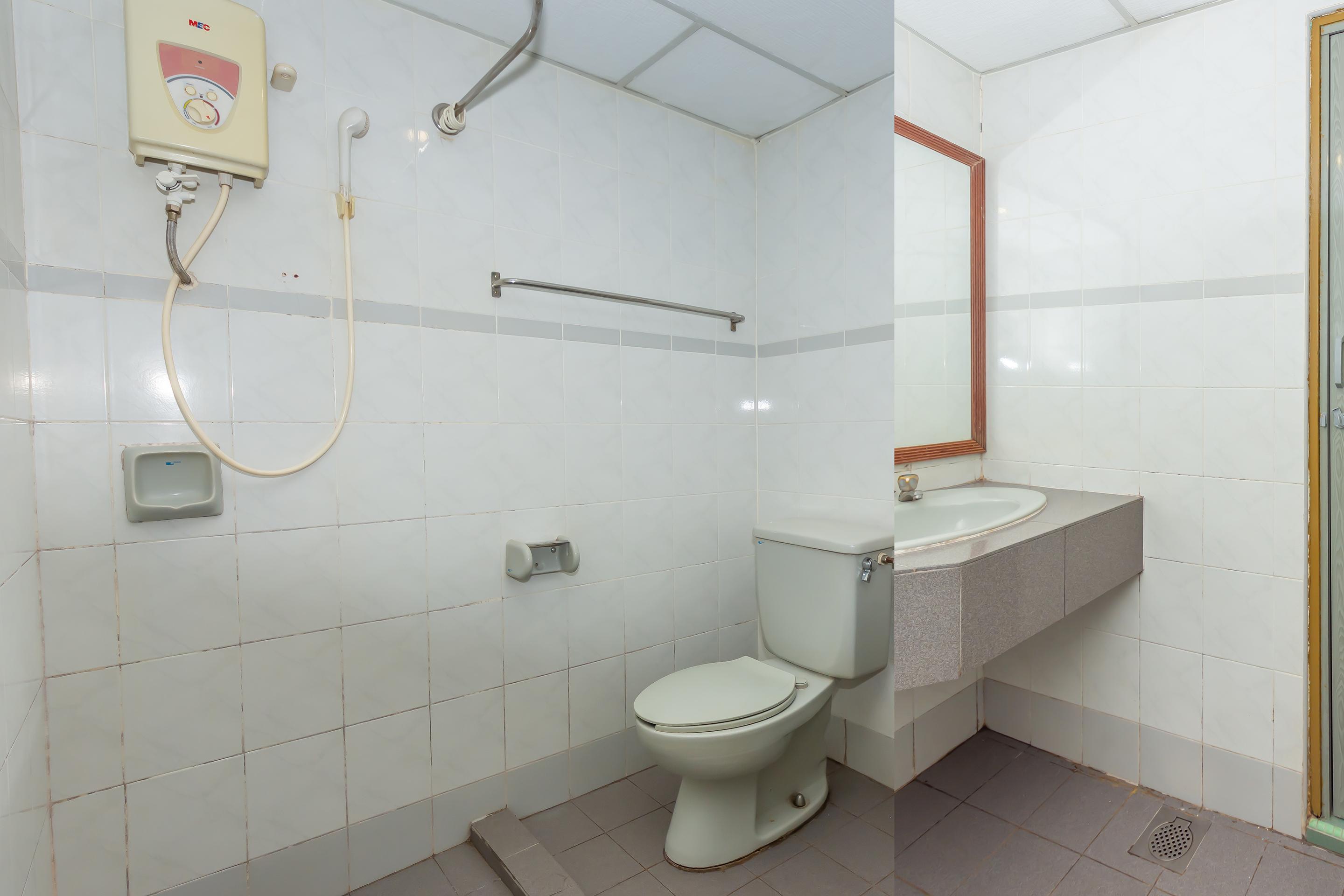 Oyo 764 Hotel Famous Inn Malacca Екстер'єр фото