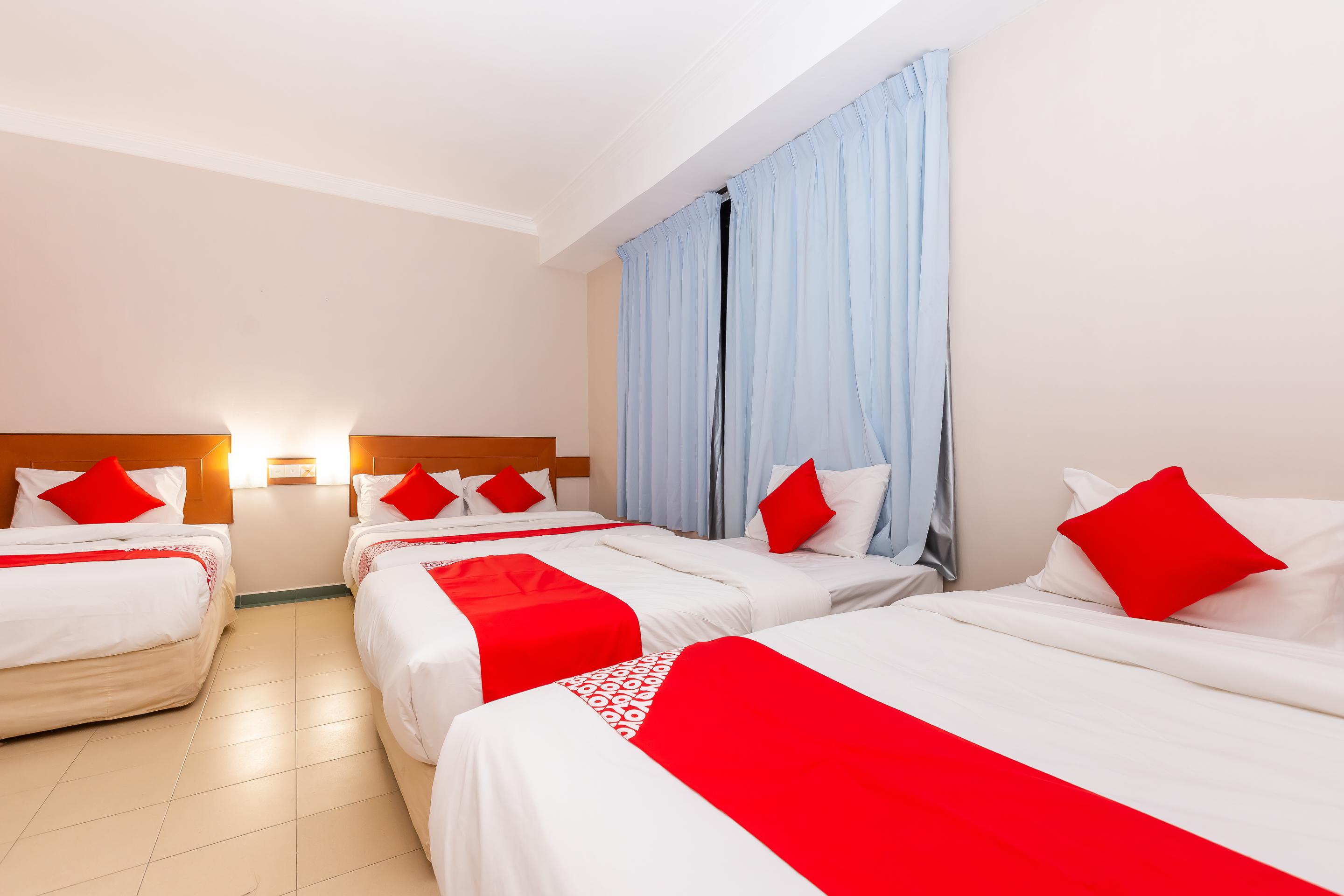 Oyo 764 Hotel Famous Inn Malacca Екстер'єр фото